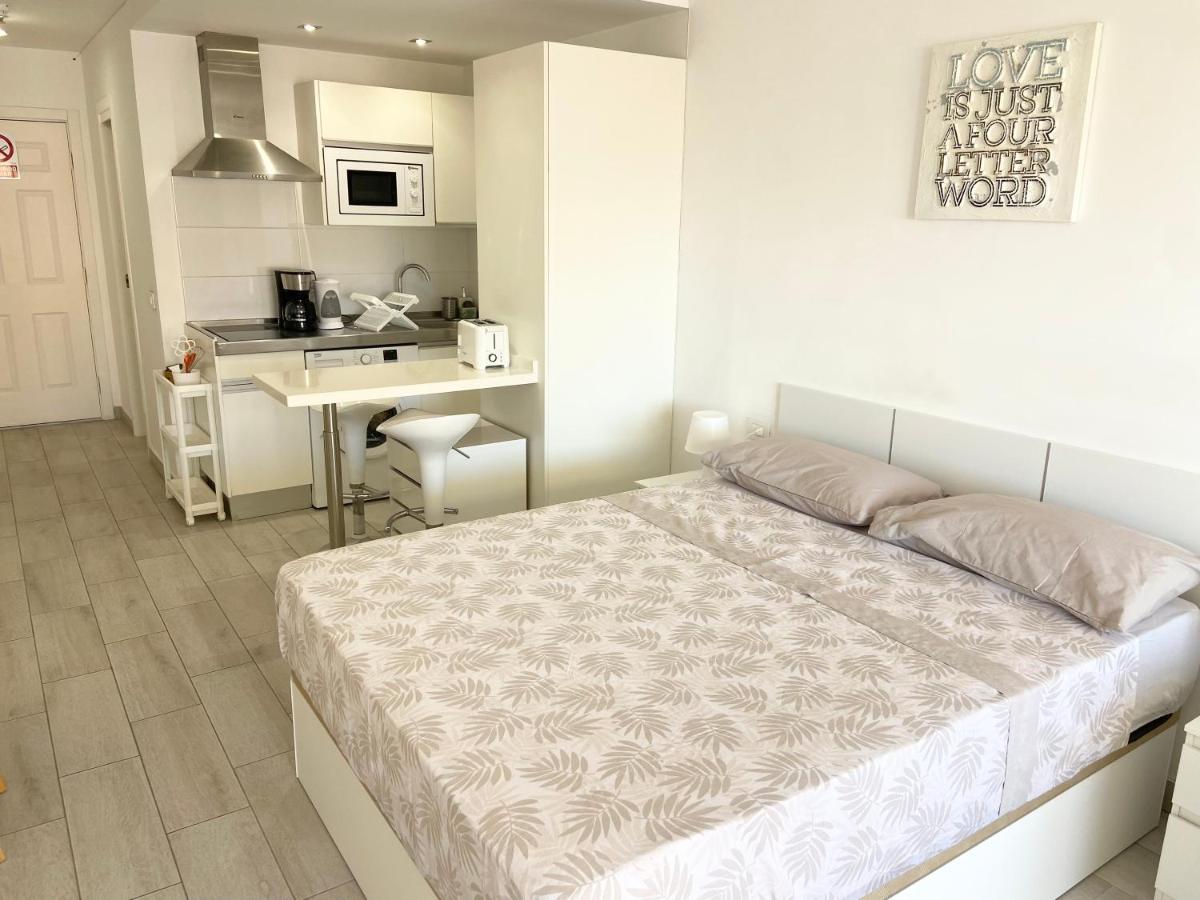 Top Floor, Panoramic Studio, Heated Pool Los Cristianos  Exterior photo