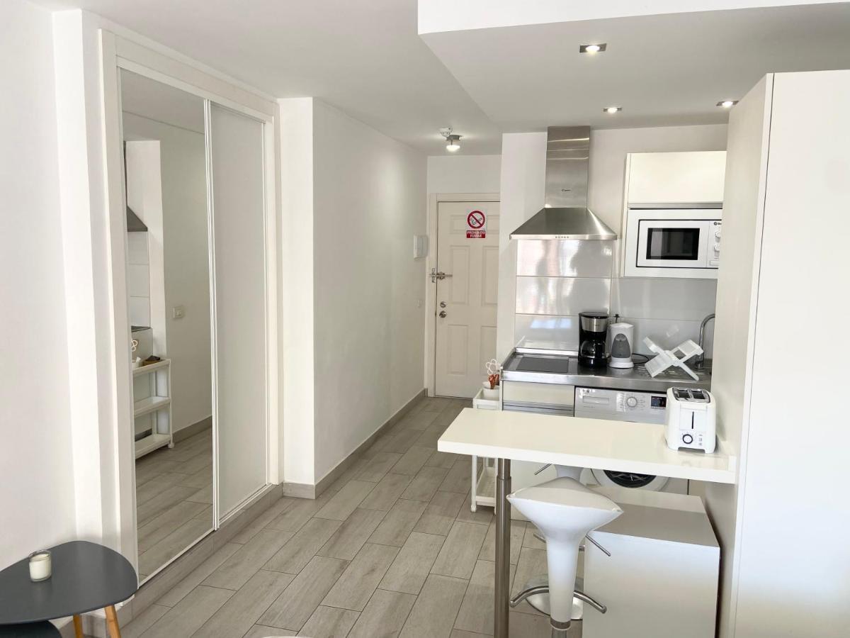 Top Floor, Panoramic Studio, Heated Pool Los Cristianos  Exterior photo