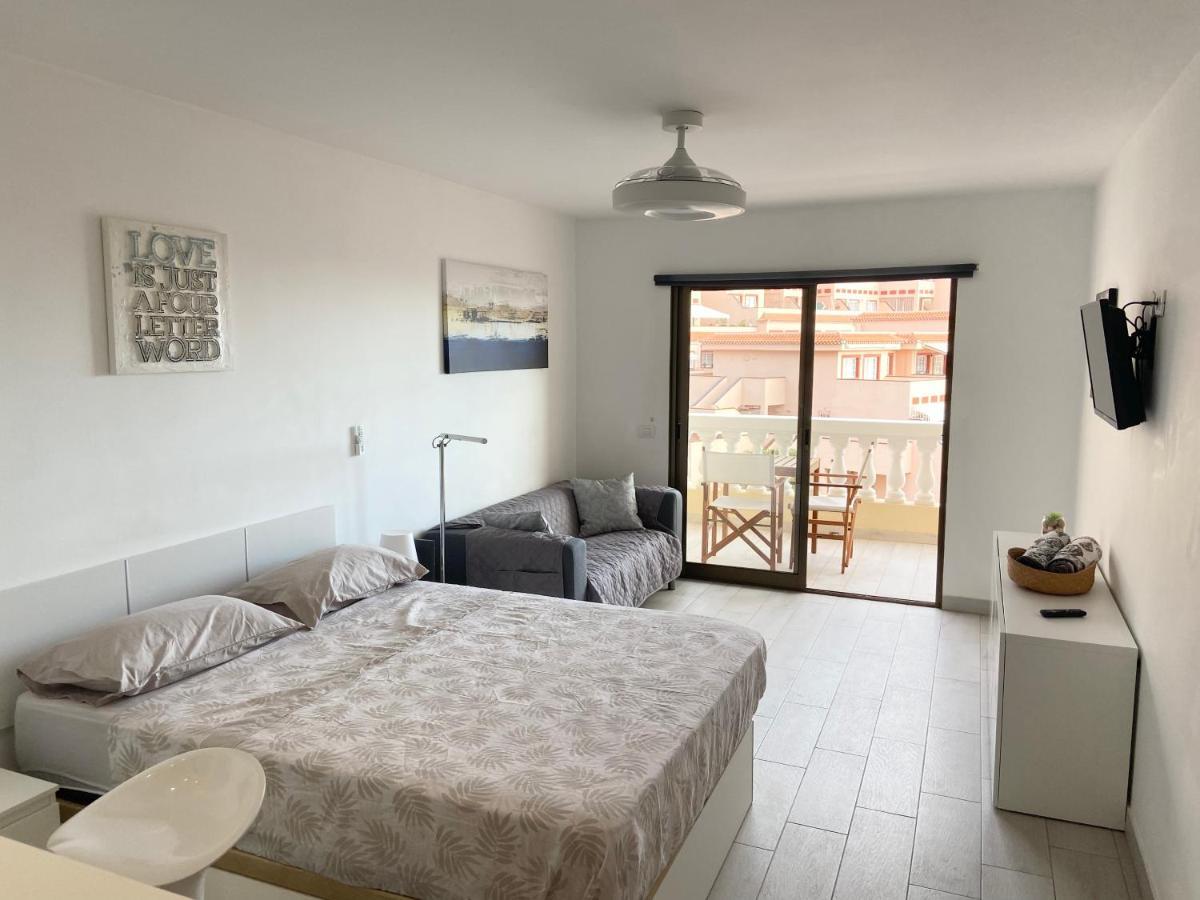 Top Floor, Panoramic Studio, Heated Pool Los Cristianos  Exterior photo